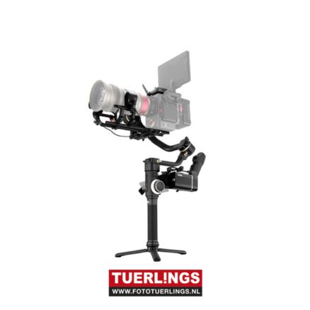 De Zhiyun Crane 3S Pro is een 3-assige stabilisator met een uitgebreide accessoire pakket voor professionele videomakers. De stabilisator is de perfecte cameratool om je video's tot een hoger niveau wilt tillen. Je hebt met de Crane 3S namelijk de volledi