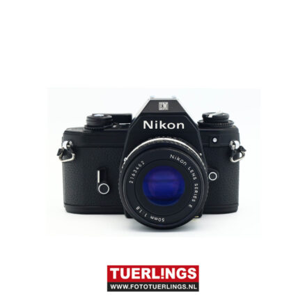 Nikon EM + Nikon 50mm 1.8 Spiegelreflex 
