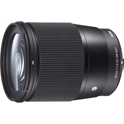 16mm f/1.4 DC DN (C) Sony