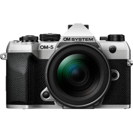 OM SYSTEM OM-5 Mark II Zilver + 12-45mm F4.0 PRO Zwart