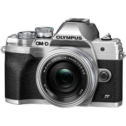 E-M10 IV + 14-42mm + 40-150mm Silver